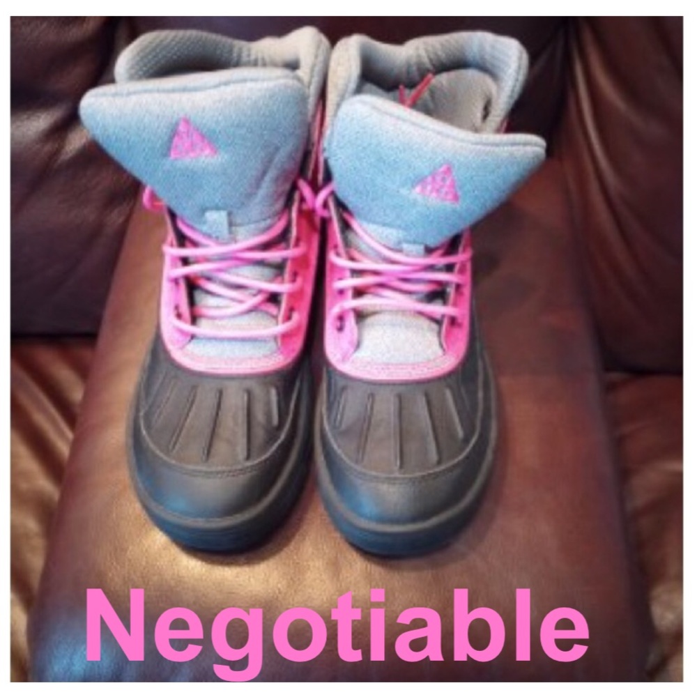 Nike Woodside High Tops Size 6. NOT NEW ✅ Cond.